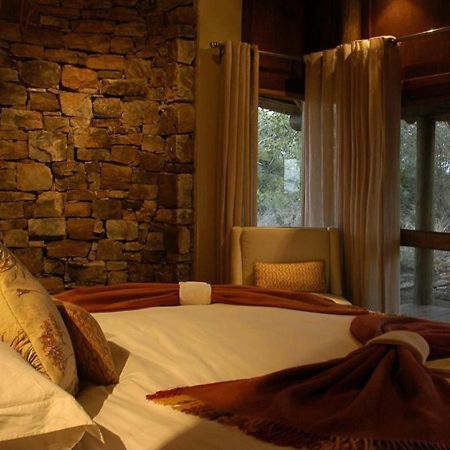 Buffalo Ridge Safari Lodge Заповедник Мадикве Экстерьер фото