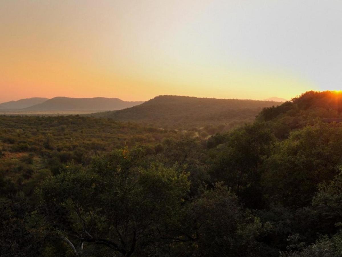 Buffalo Ridge Safari Lodge Заповедник Мадикве Экстерьер фото