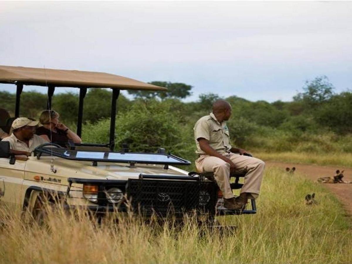 Buffalo Ridge Safari Lodge Заповедник Мадикве Экстерьер фото