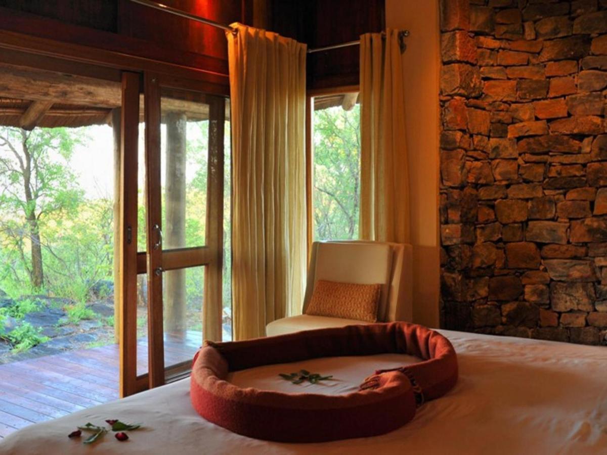 Buffalo Ridge Safari Lodge Заповедник Мадикве Экстерьер фото